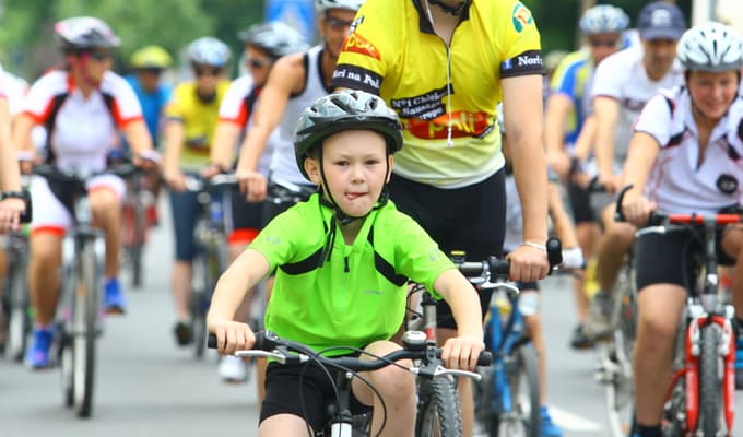 Vsi na kolesu, od dveletnikov do babic in dedkov