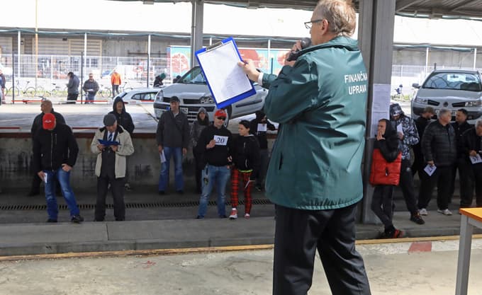 Fursova dražba v Mariboru: Največ zanimanja za kolesa