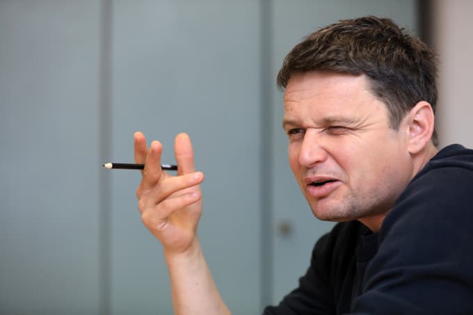 (INTERVJU) Brezdomci: Je lažje iti spat v vagon trezen ali pijan?