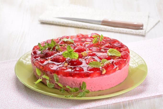 Jagode naznanjajo prihod poletja in so simbol zapeljevanja