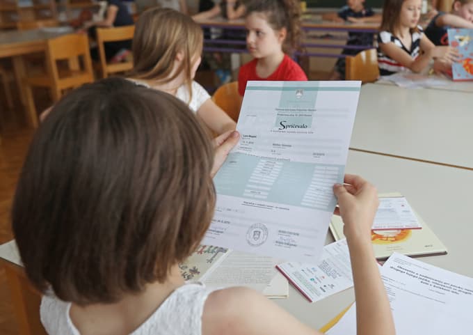 S spričevali je bila večina zadovoljna.