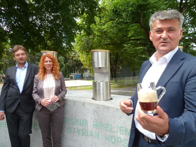 Največkrat je bil na službeni poti župan občine Žalec Janko Kos.