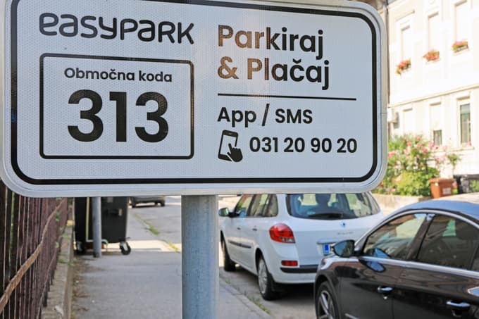 Katera območna koda velja za določeno cono, je za zdaj zapisano le na posebnih obvestilnih tablah in parkomatih. 