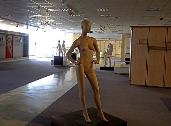 Lani so v Modni hiši zaprli zgornjo etažo