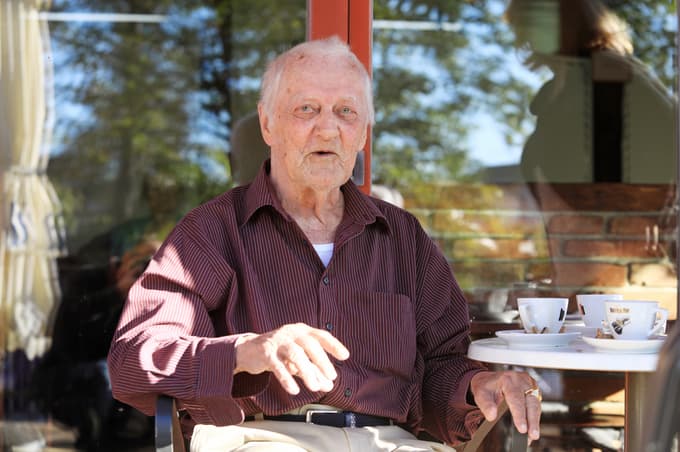 Janez Klasinc - jutro ob kavici v Domu Danice Vogrinec