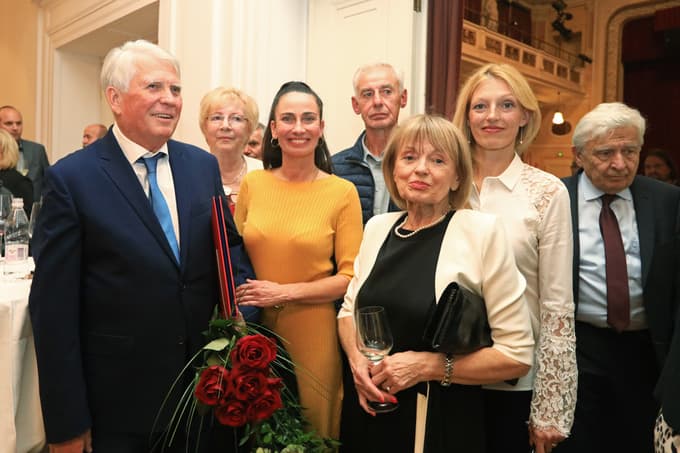 (FOTO) Najvišja čast Erihu Tetičkoviču