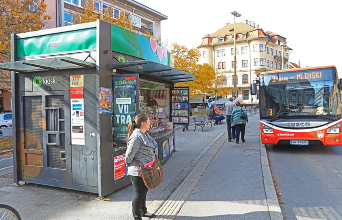 Kiosk na Glavnem trgu je bil sredi oktobra še odprt.