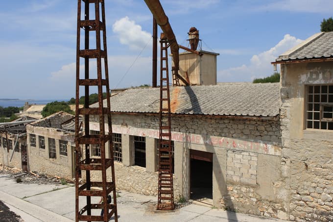 Na Golem otoku tudi slovenski zdravniki, zobozdravniki in študenti medicine