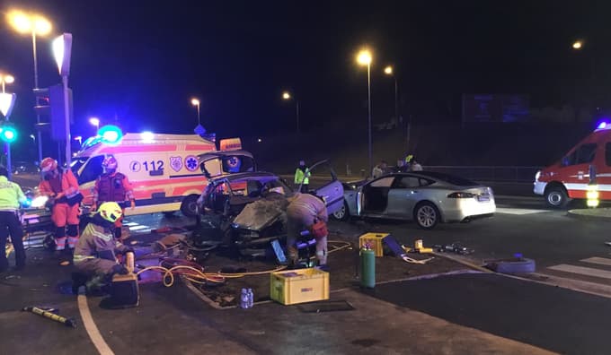 Povzročitelj ponedeljkove tragedije peugeota sploh ni imel registriranega. Grozi mu do dvanajst let zapora, odgovoren pa je tudi za 100 tisoč evrov škode.