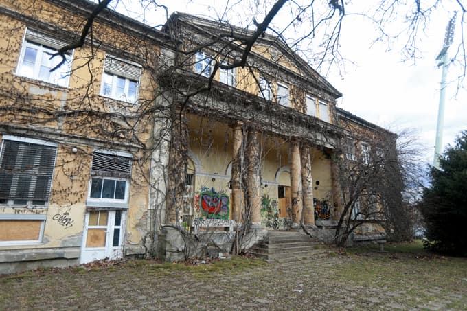 Bo novi sedež MČ Koroška vrata v Langerjevi vili?