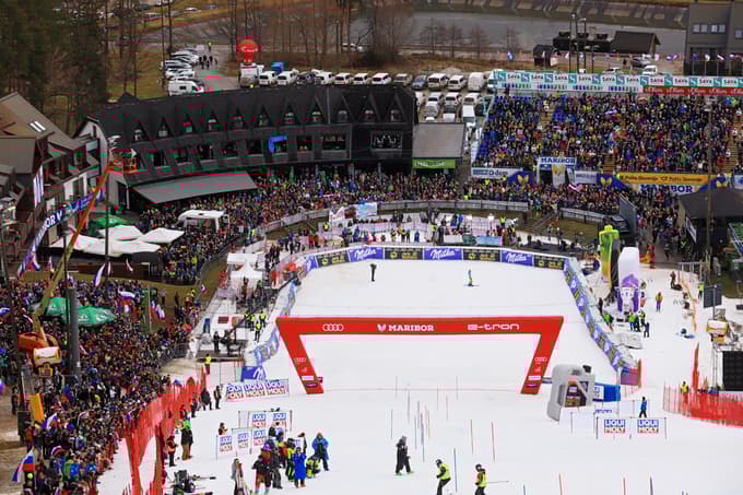 Tako je bilo lani na Snežnem stadionu na 55. Zlati lisici.