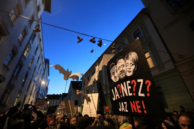 "Z novo vlado prihajamo v fazo realizacije, ko ne bo šlo več zgolj za govorico," svari Svetlana Slapšak.