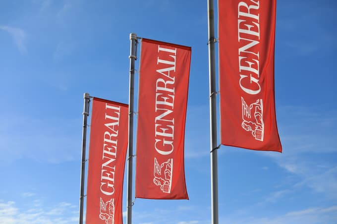 Generali v kritja ŽZ dodaja okužbo s COVID-19 in sporoča, kako zavarovanja urejati na daljavo