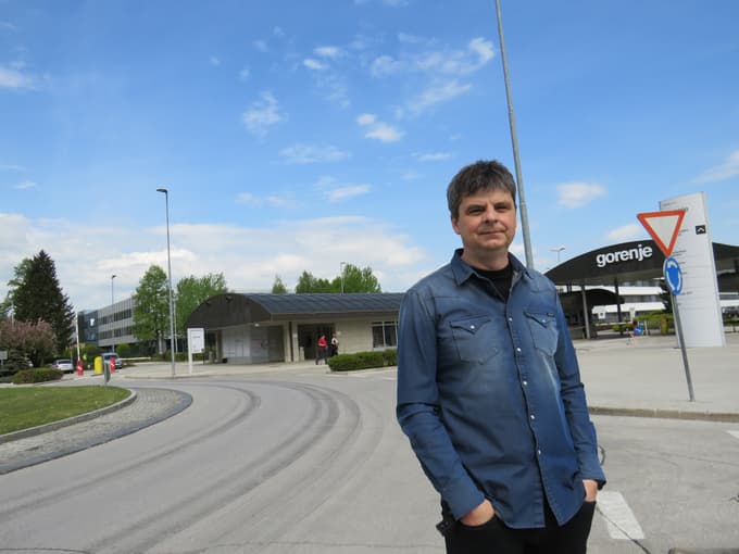 (INTERVJU) Prvi sindikalist v Gorenju: Pred 1. majem v Gorenju vedno dobimo takšno “čestitko”