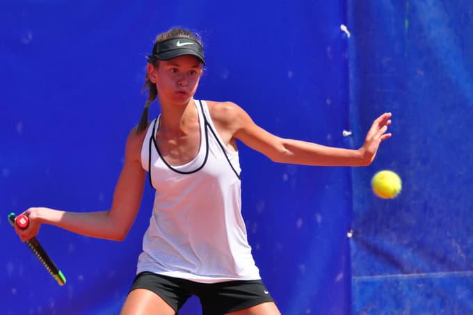 Mlada mariborska tenisačica se je razveselila vnovičnih treningov, še bolj se bo turnirjev. 