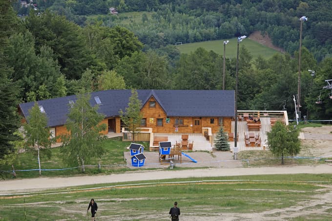 (FOTO) Trikotna jasa: Priljubljena koča na Pohorju pod lupo inšpektorja