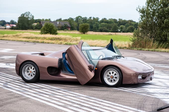 Koenigsegg CC koncept
