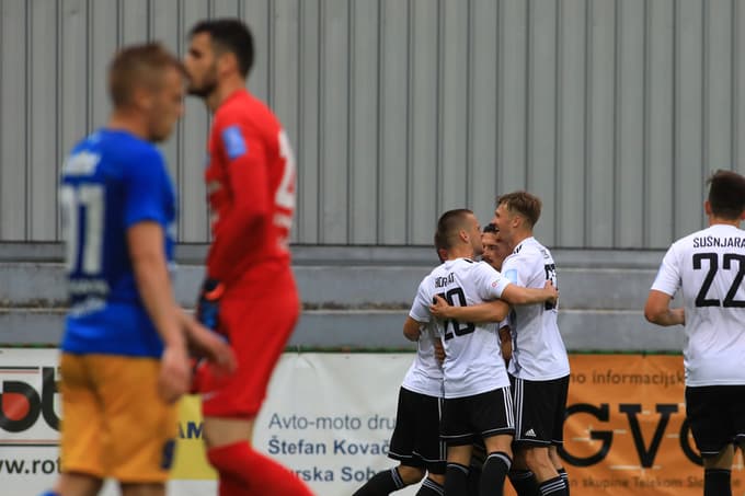 Vlaganje v sebe, ambicioznost in želja po zmagi se odražajo v zmagah Mure, pravi trener Ante Šimundža.