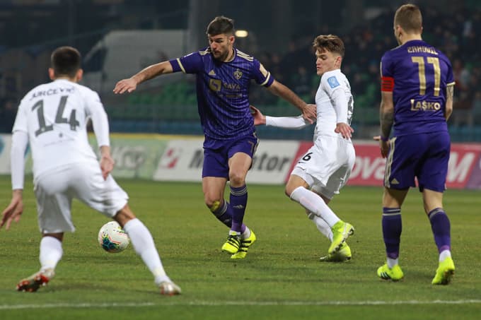 Mandarić meni, da Maribor brez Zahoviča ne more tako visoko, kot je bil. 