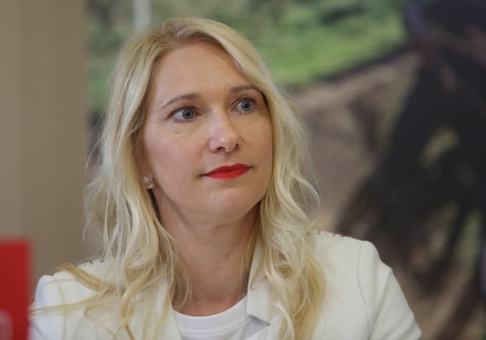 Doris Urbančič Windisch še ostaja na položaju