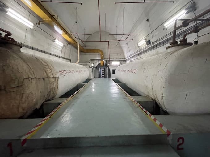 Šest mesecev bi lahko 350 ljudi živelo v bunkerju.