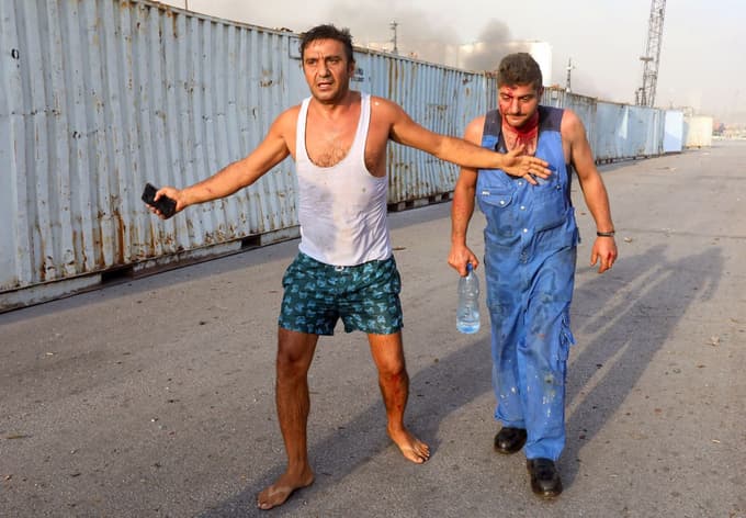(FOTO in VIDEO) Eksplozije v Bejrutu terjale več deset življenj, okoli 2500 ranjenih