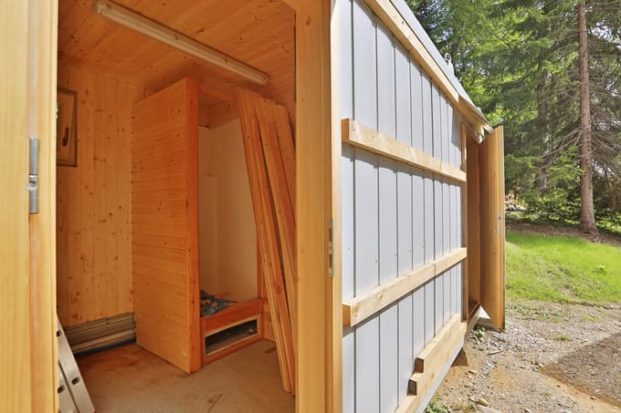 Sanitarije bodo skupne.