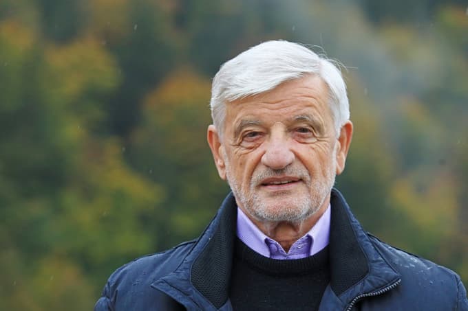 V življenju Koroške moraš naleteti na ime Nika R. Kolarja - v kulturi, politiki, športu, saj je prisoten desetletja.