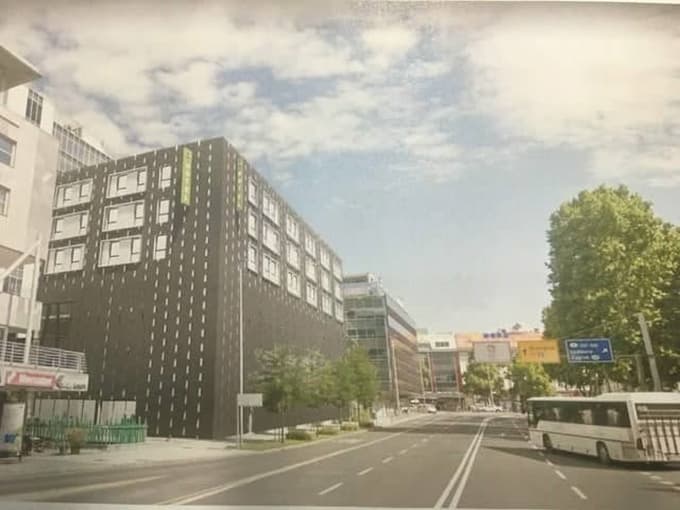 Podoba novega hotela nad garažno hišo Poslovnega centra Slavija