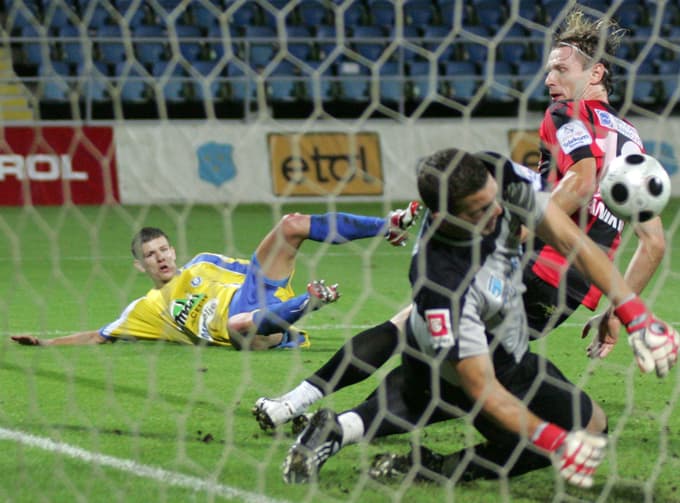 Mladi Bezjak leta 2008 na tekmi proti Primorju. 