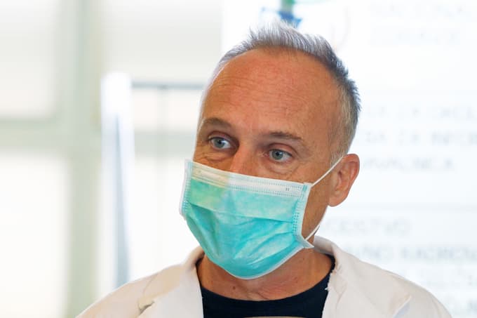 Zoran Simonović: "Neodgovorno je, da nekateri osebni zdravniki ne cepijo, pač pa napotijo paciente v našo ambulanto."