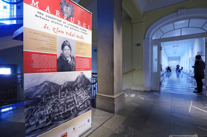 Nova sezona Bralne značke za odrasle: Kaj nam letos priporočajo v branje?