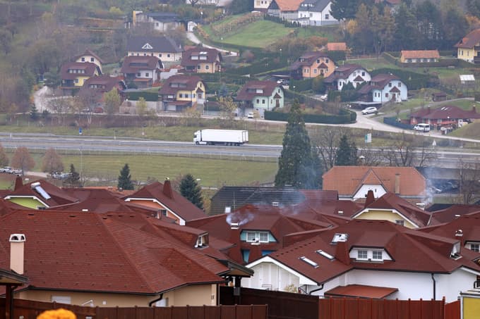 V preteklosti je bil poudarek zlasti na gradnji samostojnih hiš, v prihodnje si želijo več stanovansjkih blokov, ki bi še povečali število prebivalcev, pravi Štefan Žvab.