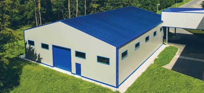 Eden večjih objektov, kjer je podjetje Petrovič poskrbelo tako za kritino kot za celotno konstrukcijo, je skladiščna hala v velikosti več kot 1000 m2.