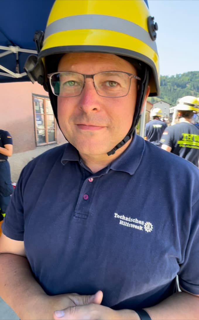 Christian Ruf, odgovorni za celoten projekt gradnje mosta, nemška Zvezna agencija za tehnično pomoč (THW): "Odločitev je znana, tudi drugi most bomo gradili na Prevaljah."