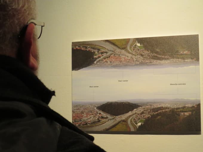 Razstava Mesta prevare III Ane Čigon bo na ogled do 8. marca.