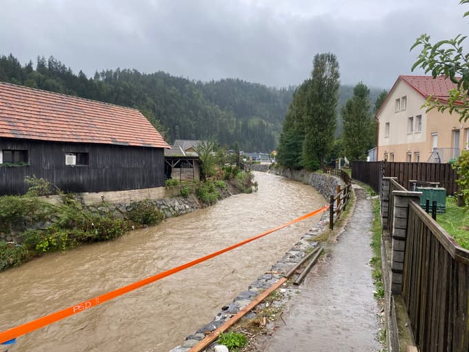 Sanacija po poplavah. Strokovnjaki za vode opozarjajo: "Živimo in delamo v prostoru, ki nas ogroža"