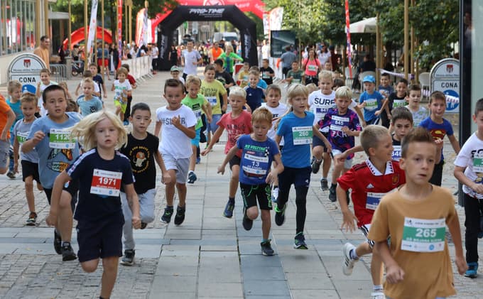 (FOTO in VIDEO) Maribor v gibanju: "Ste pripravljeni? Ste res pripravljeni? Jaaaaaaaaaaaaaa!"