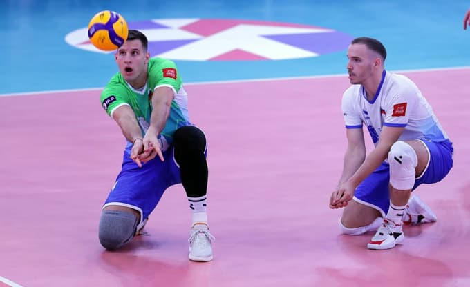 (FOTO) Slovenija po dramatičnem zaključku tekme do brona