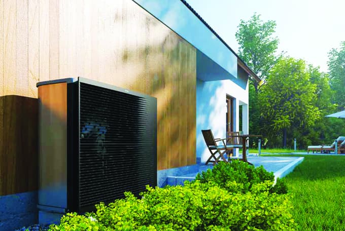 Od velikosti objekta je odvisna moč toplotne črpalke, medtem ko je način delovanja toplotne črpalke povezan z ogrevalnim sistemom oziroma potrebnimi temperaturami za radiatorsko ogrevanje.