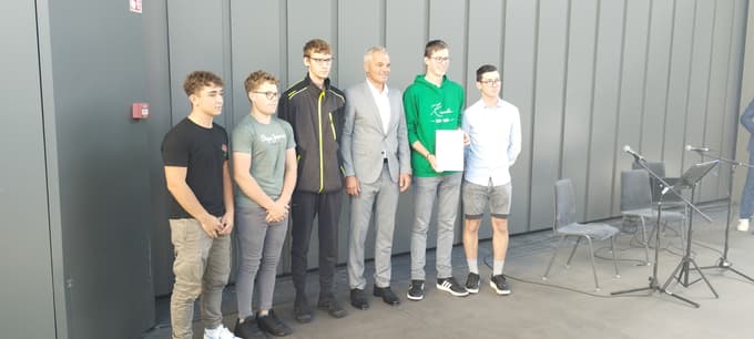 Dijaki Srednje gradbene šole in gimnazije Maribor