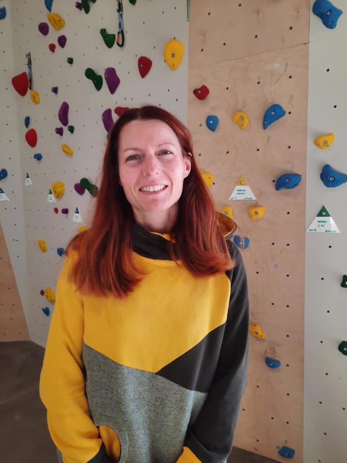 Ursula Pipenbaher, vodja novoodprtega plezalnega centra v Slovenski Bistrici, optimistično zre v prihodnost centra in športnega plezanja v mestu in širše. 