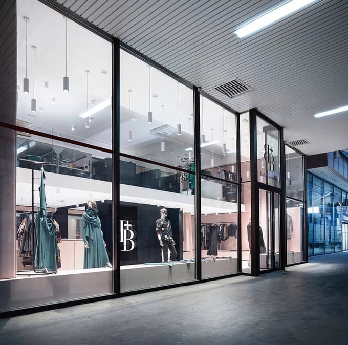 (INTERVJU) Oseba, ki nosi Barbarian Fashion, je športno elegantna in pogumna