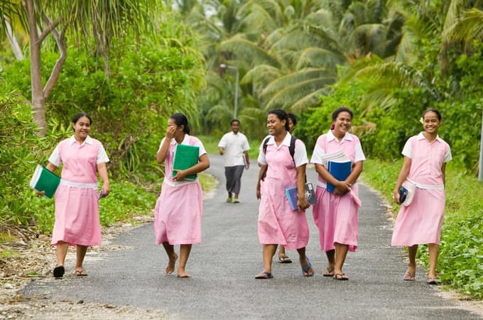 Tuvalu slovi po dobrosrčnih in gostoljubnih domačinih.