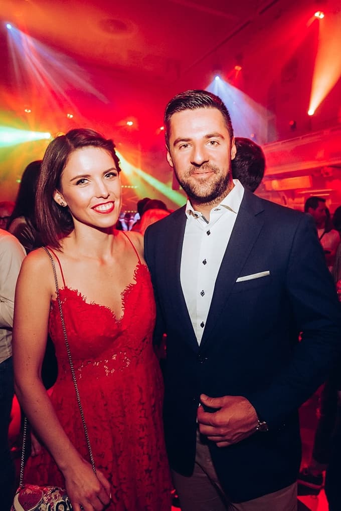 Par sta bila sedem let.