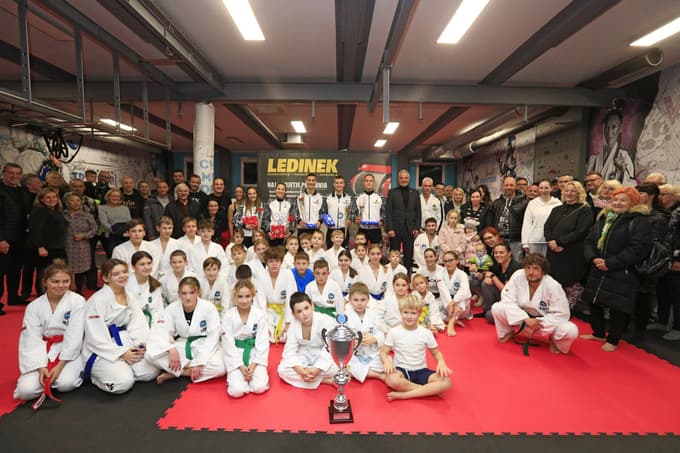 (FOTO) Mariborski borci uspešni na Portugalskem: Do kolajn z vrhunskimi nastopi