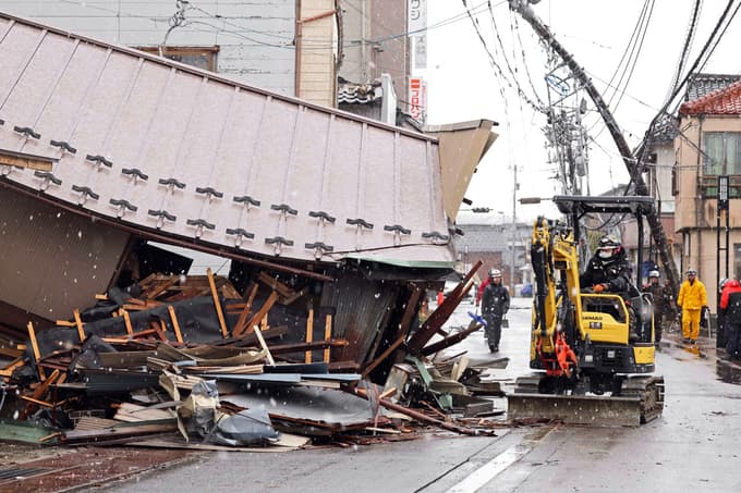 Okoli 23.000 gospodinjstev je še vedno brez elektrike, več kot 66.000 pa brez tekoče vode.