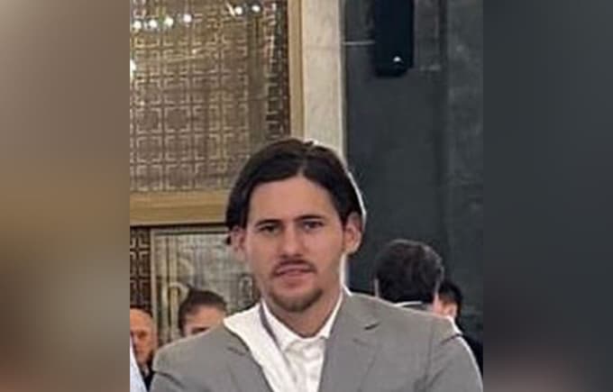 (FOTO) Policisti so identificirali napadalca, ki sta do smrti zabodla srbskega MMA borca