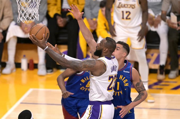 (VIDEO) LeBron James prvi v ligi NBA presegel mejo 40.000 točk