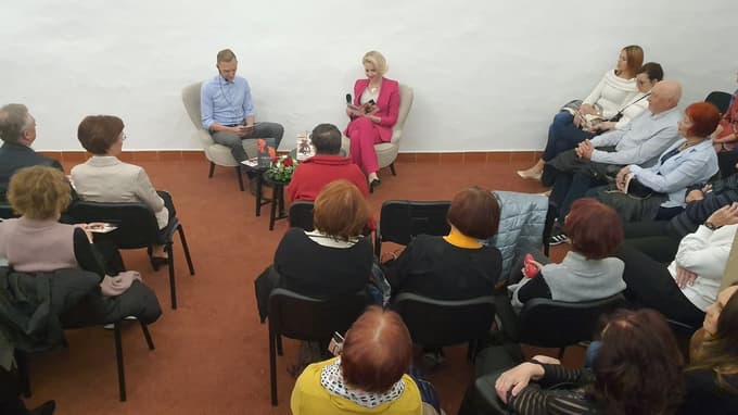 V letu 2024 so sezono otvorili z gostjo Urško Klakočar Zupančič.